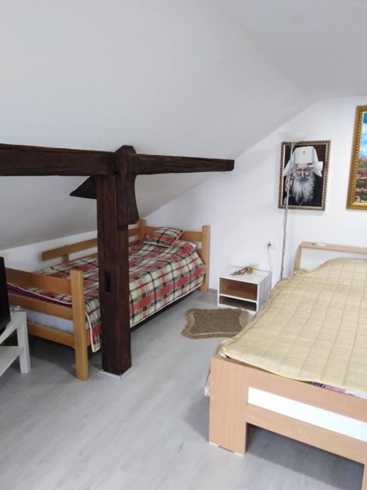 Apartman Vrdnicak Vrdnik Exteriör bild
