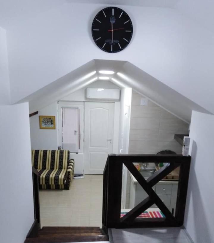 Apartman Vrdnicak Vrdnik Exteriör bild