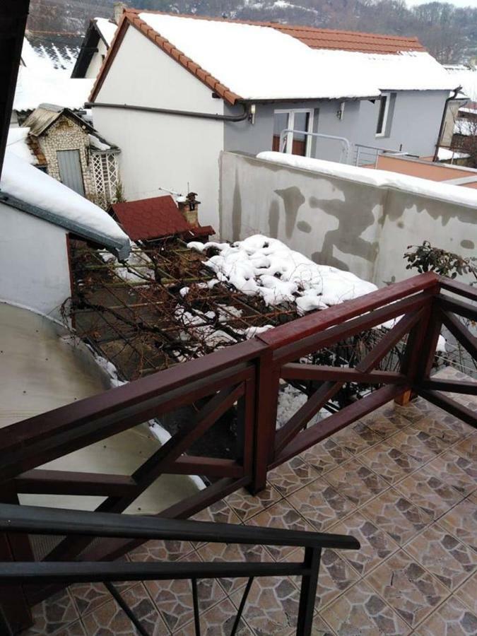 Apartman Vrdnicak Vrdnik Exteriör bild